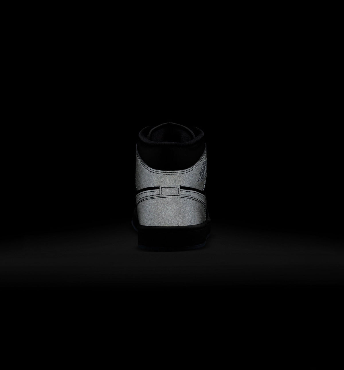 Air Jordan 1 Mid SE – Men's Lifestyle Shoe | Black/Grey