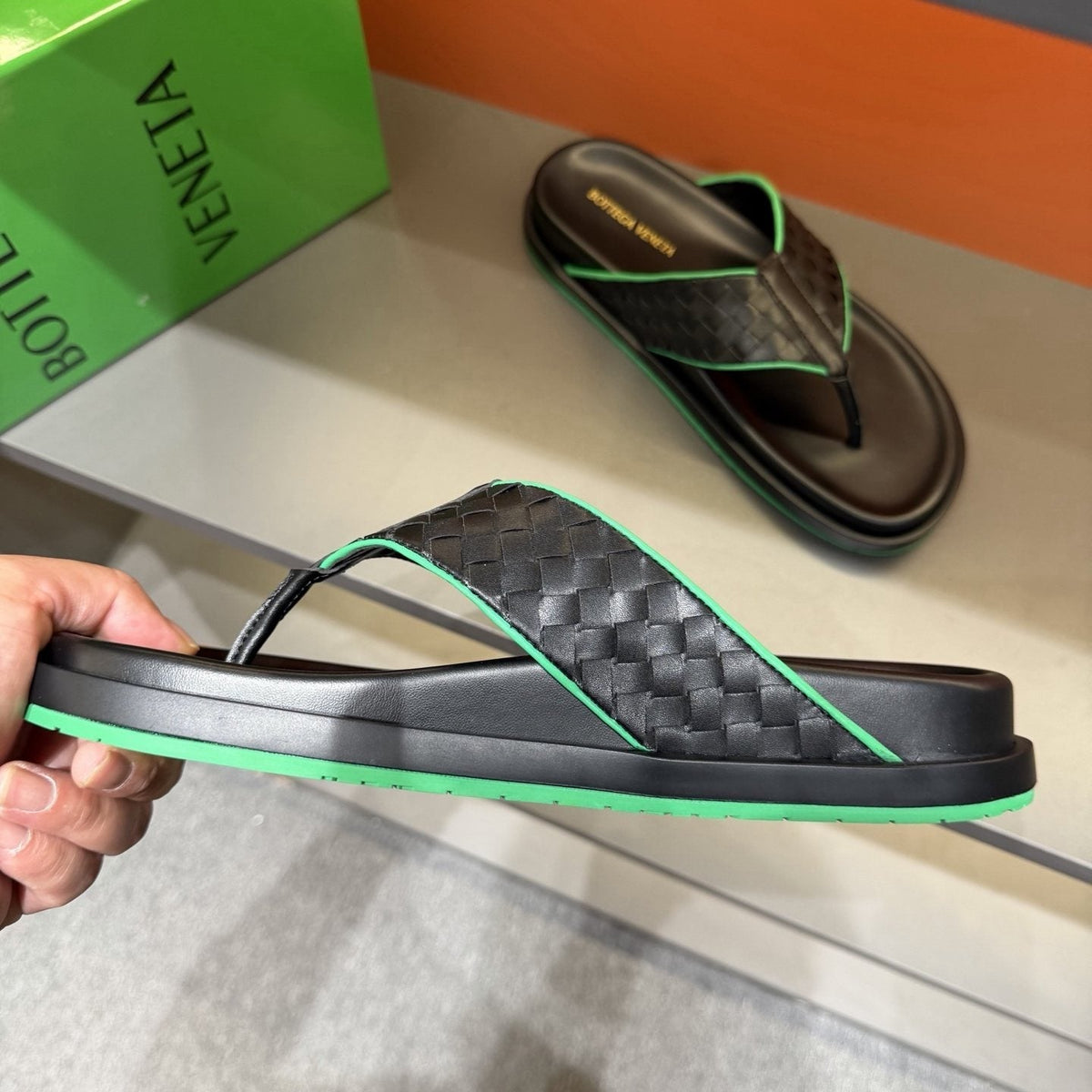 Bottega Veneta Men's Black & Green Thong Sandals